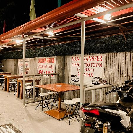 Mario'S Travellers Inn Coron Exterior foto