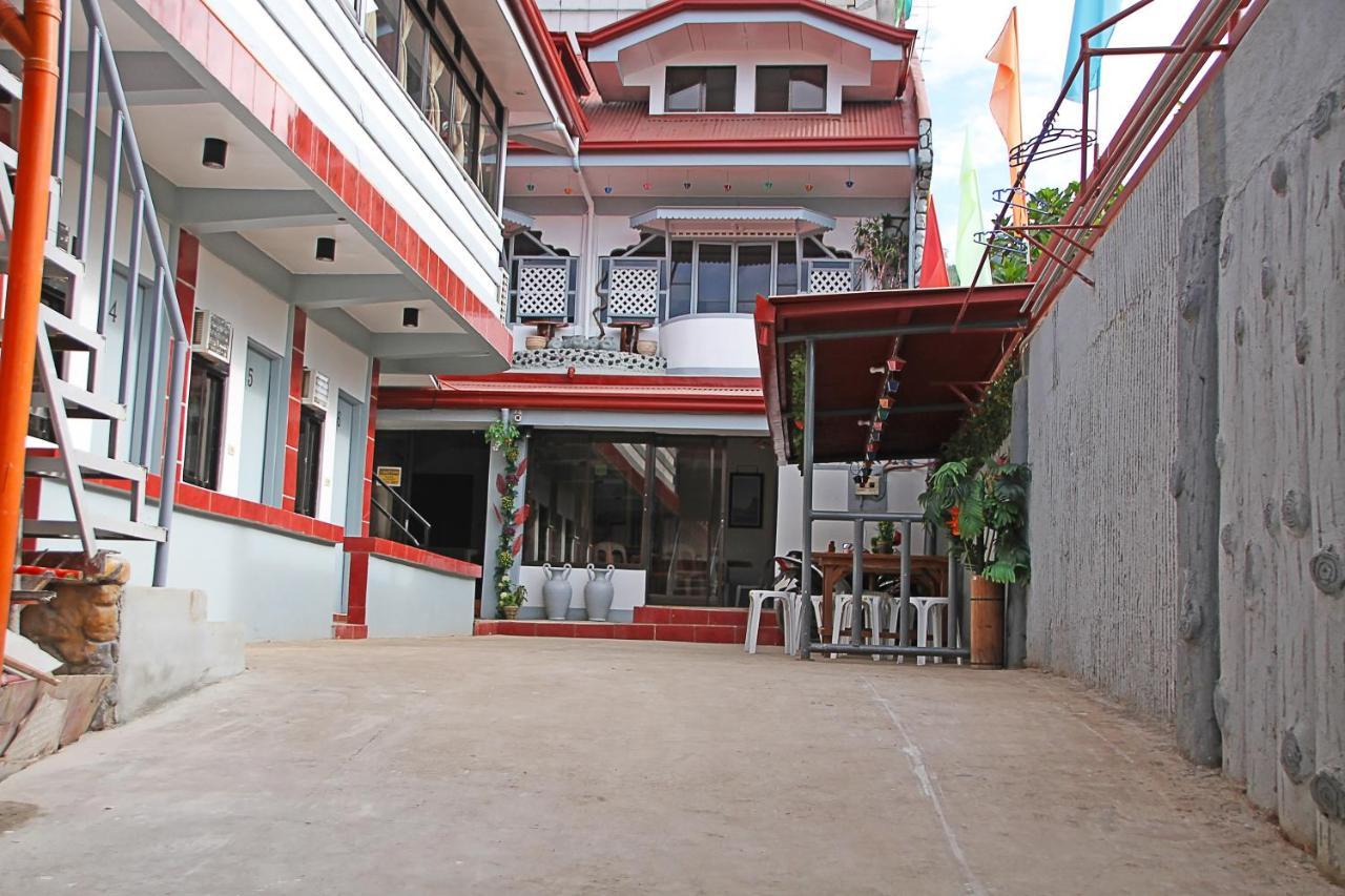 Mario'S Travellers Inn Coron Exterior foto