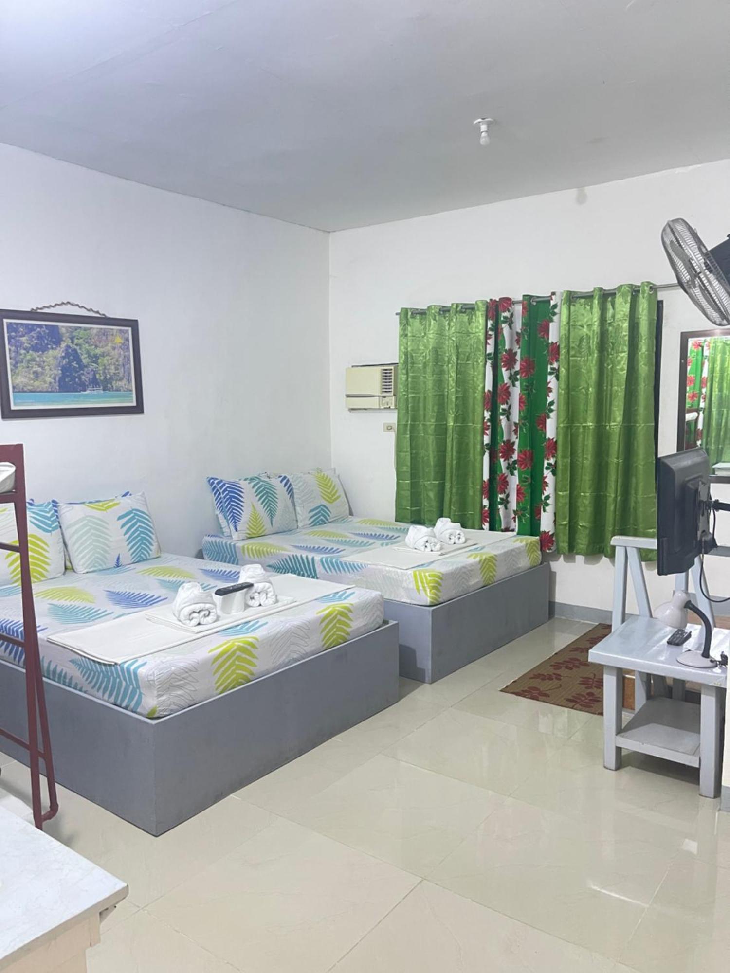 Mario'S Travellers Inn Coron Exterior foto